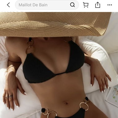 Bikini noir bijoux 