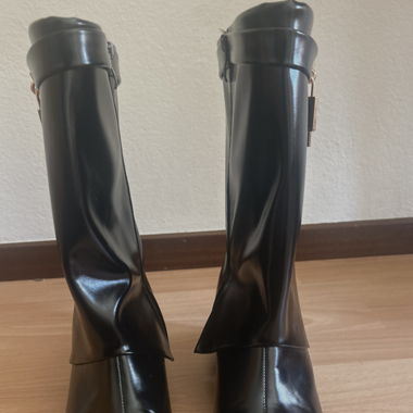black boots swaggyeleganty