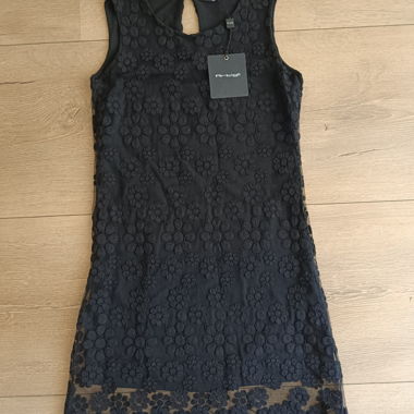 Abito senza maniche nero in pizzo marca Artigli