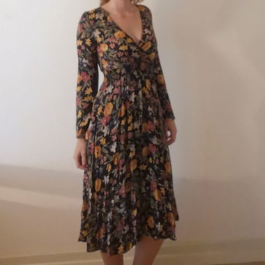 Herbstliches Blumen Kleid