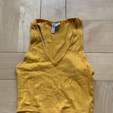 Yellow ribbed top