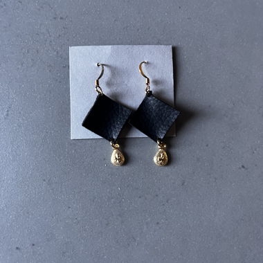 Black dangling earrings
