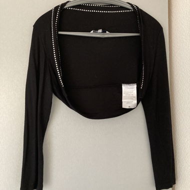 Short knit bolero jacket in black with studs