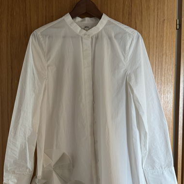 COS longbluse in Weiss 