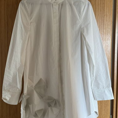 COS longbluse in Weiss 