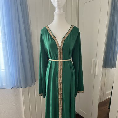 Caftan green with glitter