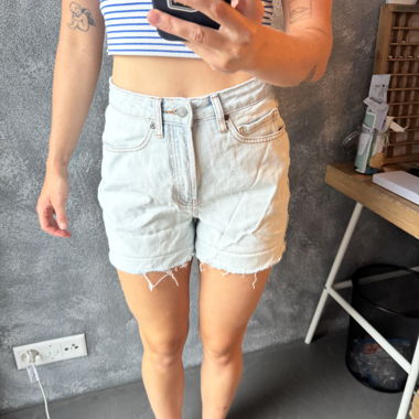 Billabong Shorts Size 26