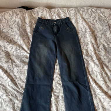 wide legs jeans 