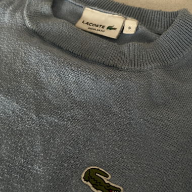 Pull Lacoste bleu layette
