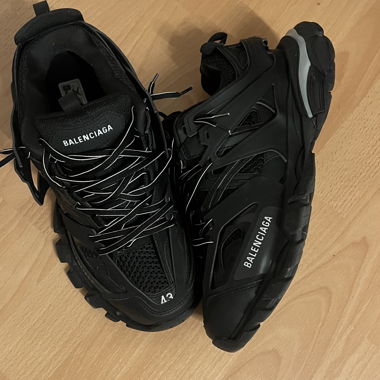 Balenciaga Tracks