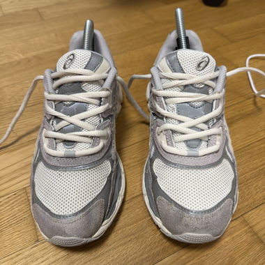 ASICS Schuhe grau/weiss 39.5