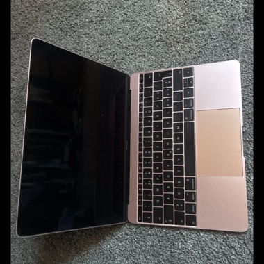 Apple MacBook rose gold