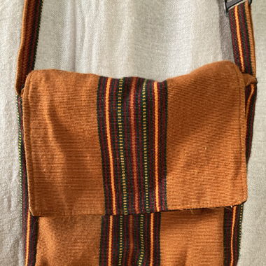 Umhängetasche aus Stoff
