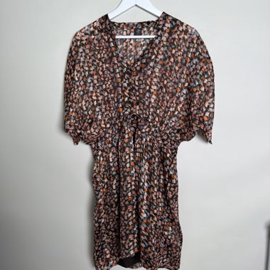 Robe courte à motifs