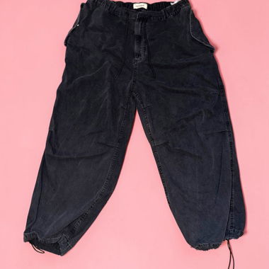 Relaxed Black Pants