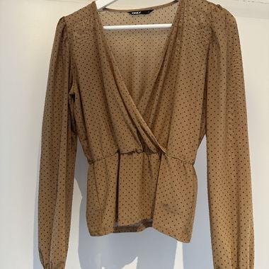 Dotted Blouse