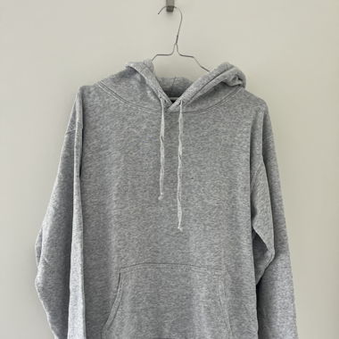 grey hoodie 