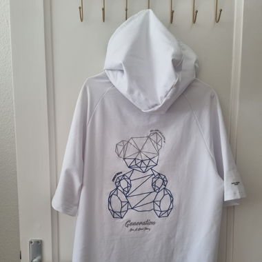 SWEAT À CAPUCHE BLANC STYLÉ - TAILLE M - NEUF !