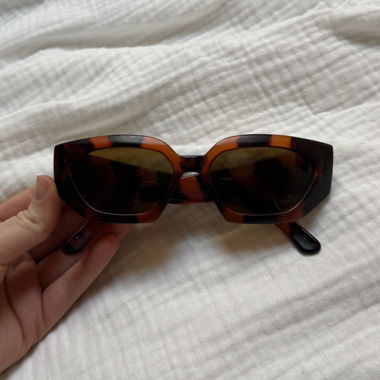 Lunettes de soleil écaille