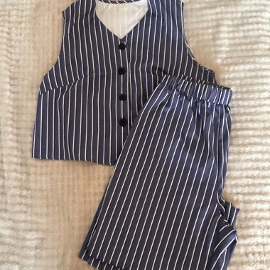 Ensemble rayé pantalon large et gilet