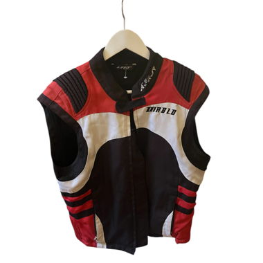 Sleeveless racing jacket 