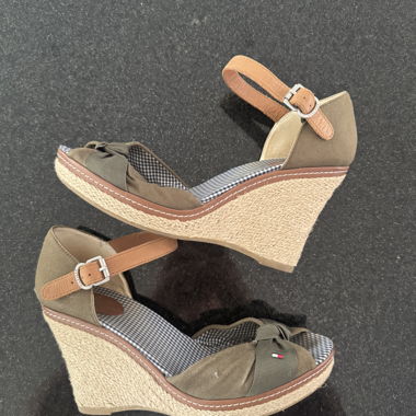 Sandali con zeppa Tommy Hilfiger