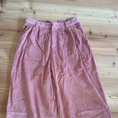Weite Cordhose pastellrosa