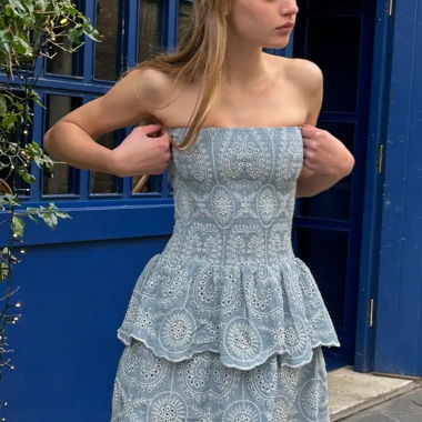 Subdued Kleid
