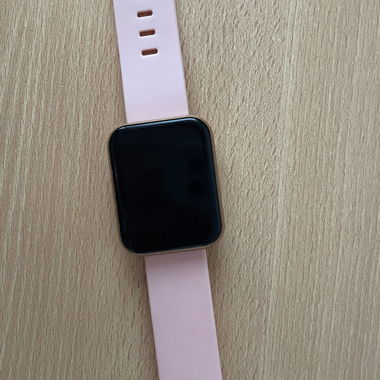 Montre connectée avec bracelet rose
