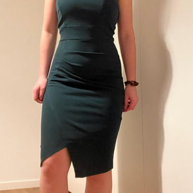 einarmiges Kleid