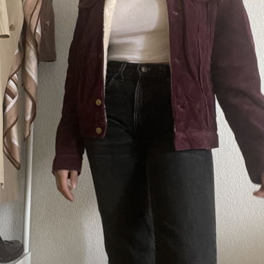 Jacke Lois