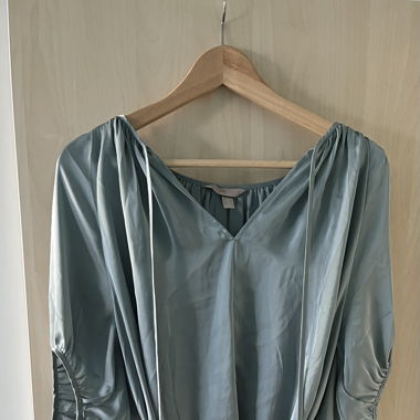 Seidenes Blaues Kleid 