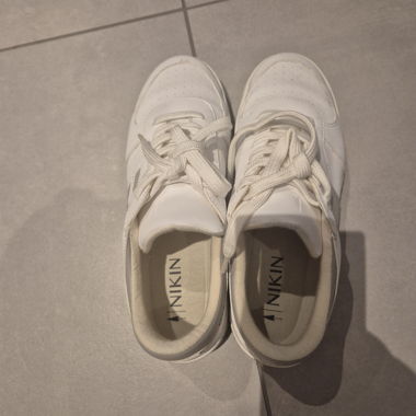 Baskets blanches NIKIN