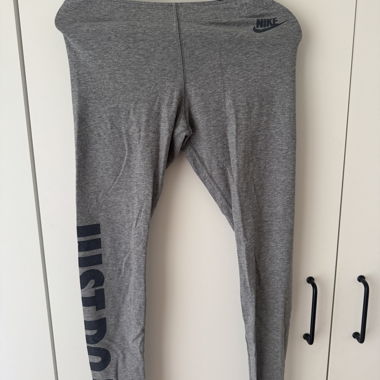 Leggings sportivi Nike grigi
