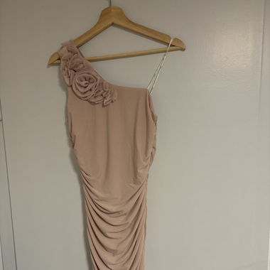 Wunderschönes zartrosa Kleid