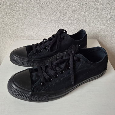 Converse low