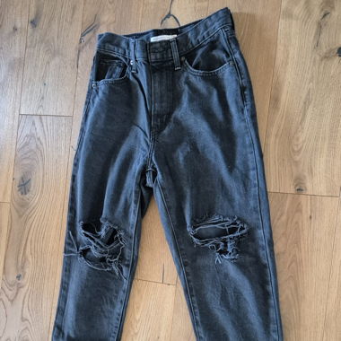 Levi's High Waisted Mom Jeans