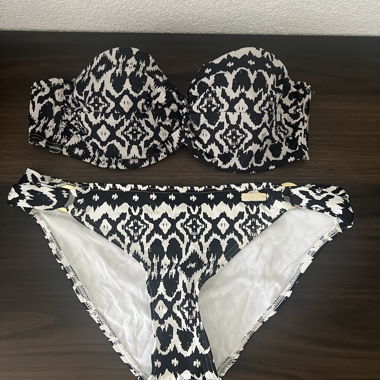 Schwarz-weisser Bikini mit Ethno-Muster von Lascana