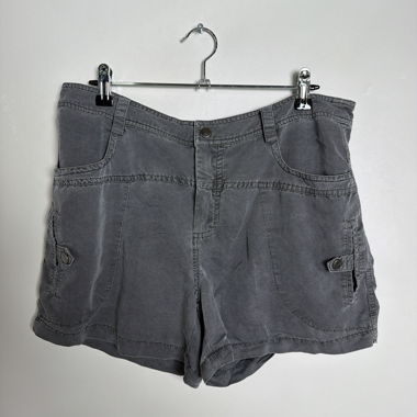 Graue Vero Moda Shorts