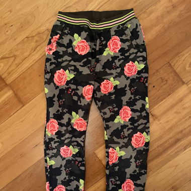 Stylishe Kinderhose Gr 140