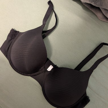 Soutien-gorge noir en dentelle
