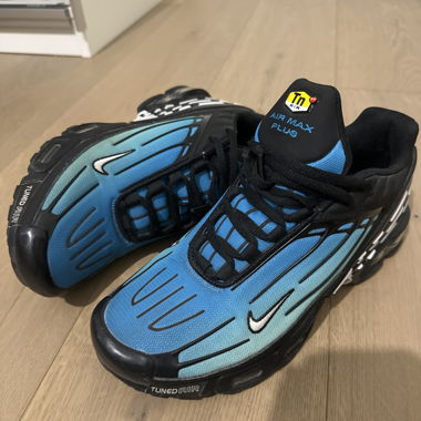 NIKE AIR MAX PLUS TN