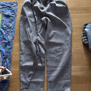 Pantaloni in tessuto a quadri con cintura annodabile