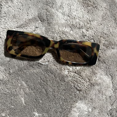 Lunettes de soleil écaille
