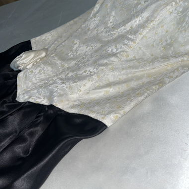 Zweiteilige Ballkleid