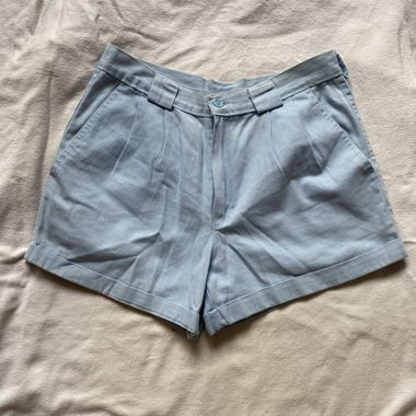 Short léger bleu