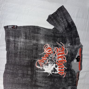 T-shirt grunge 