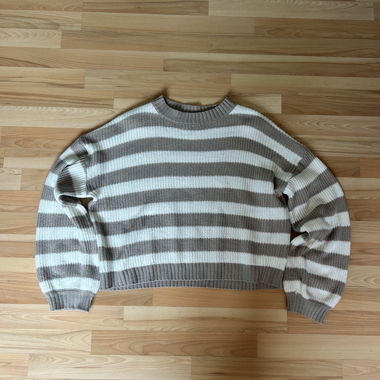 Maglione a righe in maglia