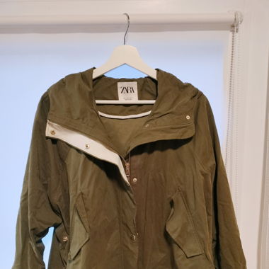 Breit geschnittene Jacke mit lockerem Sitz