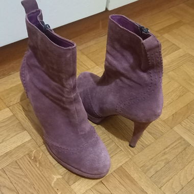 Bottines élégantes en daim
